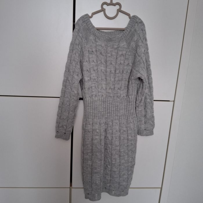 Sukienka sweterkowa M/L