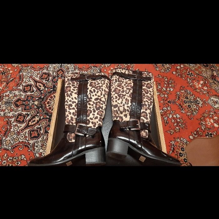 Продам сапожки женские