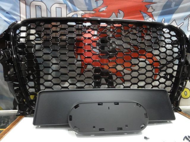 Grelha frontal audi a3 8V 12-16 HATCHBACK / LIMOUSINE / CABRIO, RS3 LOOK preto brilhante