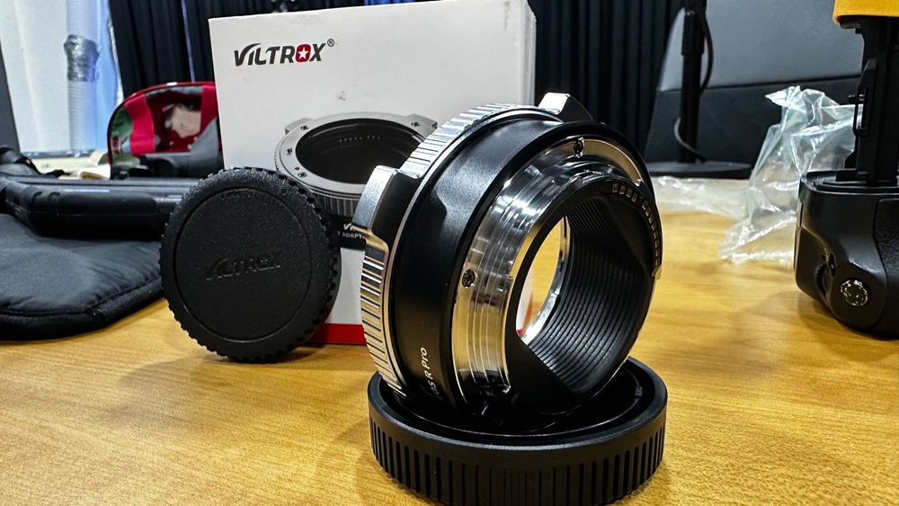 Adaptador viltrox canos EF para RF