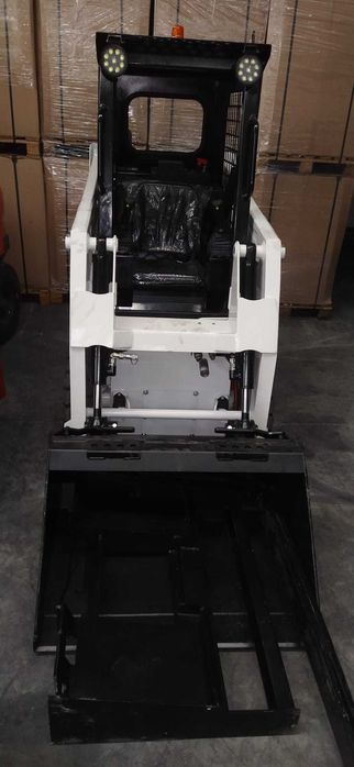minicarregadora perkins LTMG LT25