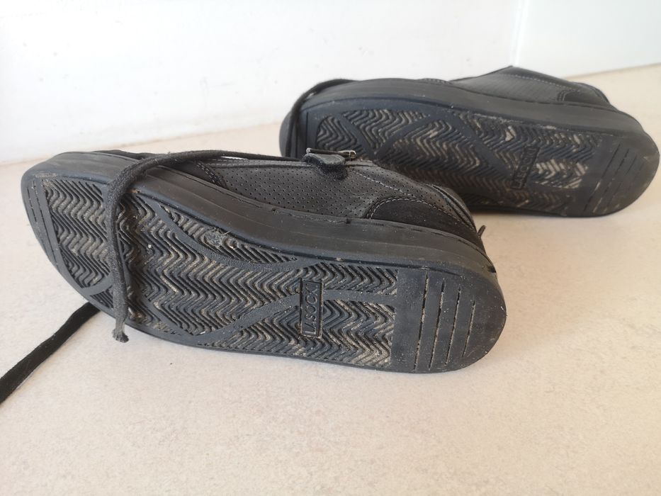 Buty Lasocki czarne rozm. 34 wiązane i na zamek