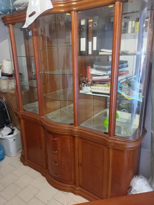 Móveis em cerejeira