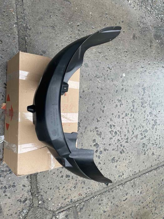 Лівий підкрилок на DAEWOO, виробник Корея.