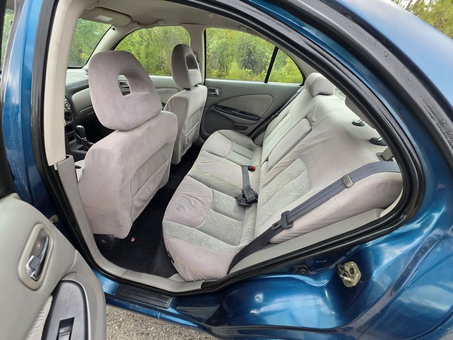 Nissan Almera 1.5 Gasolina | 2001 | 100.000 km