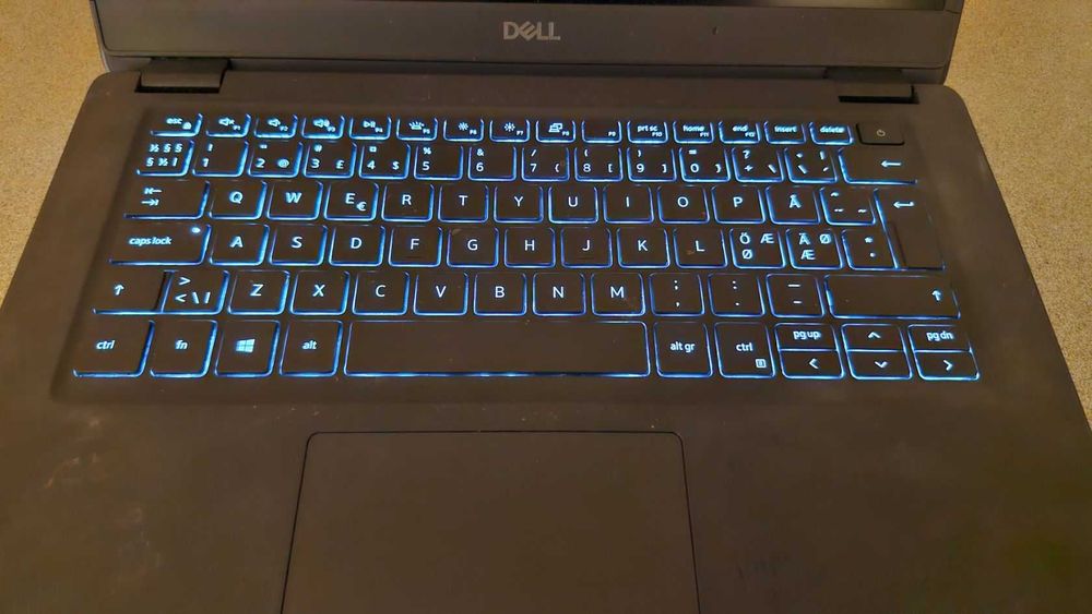 Ноутбук Dell Latitude 3410 14" Full HD  i3-10100U зарядне