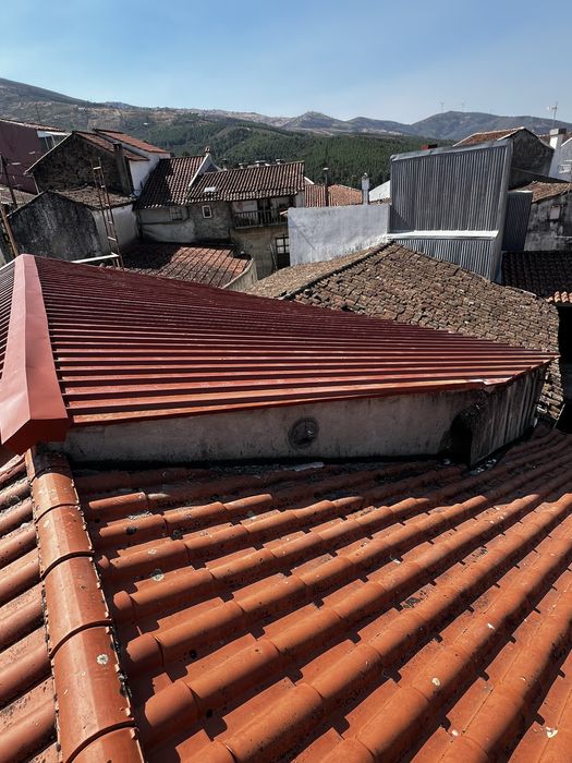 SERVIÇOS DE TELHADOS
