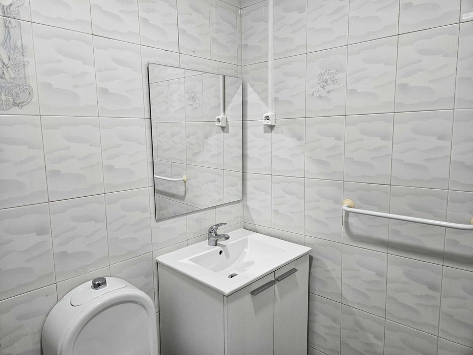 Apartamento T2 para arrendamento - ao Largo 1º de Maio, Brandoa