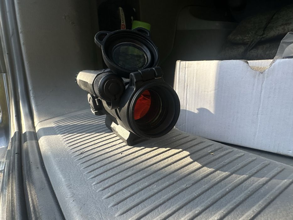 Коліматорний приціл закритого типу Aimpoint COMPM4 2 MOA