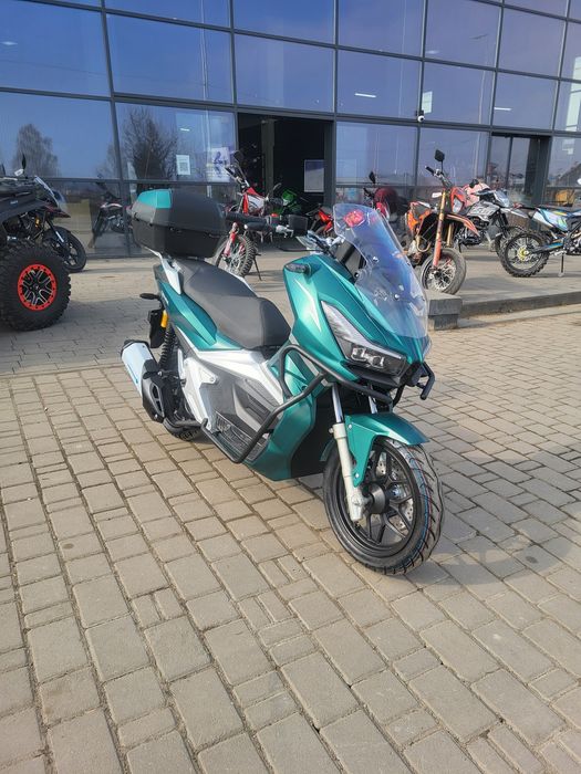 Новий скутер SPARK SP180S-25