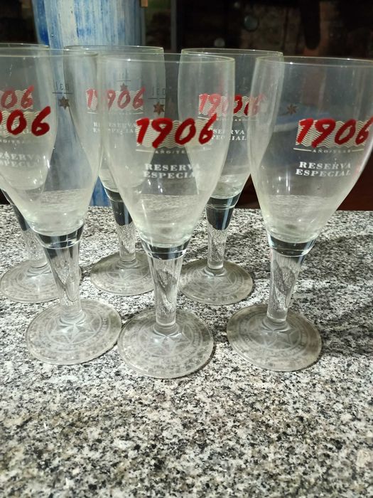 Coleção de copos para cerveja