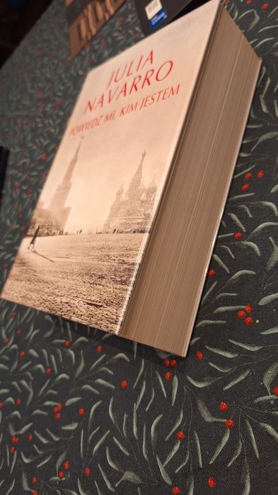 Powiedz mi kim jestem  Julia Navarro