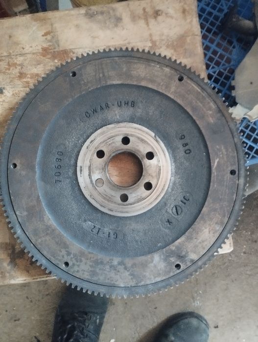 маховик деу Ланос 1.5