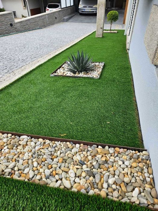 Jardins em relva sintética