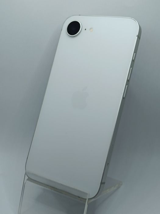 Смартфон Apple Iphone 16e 128Gb