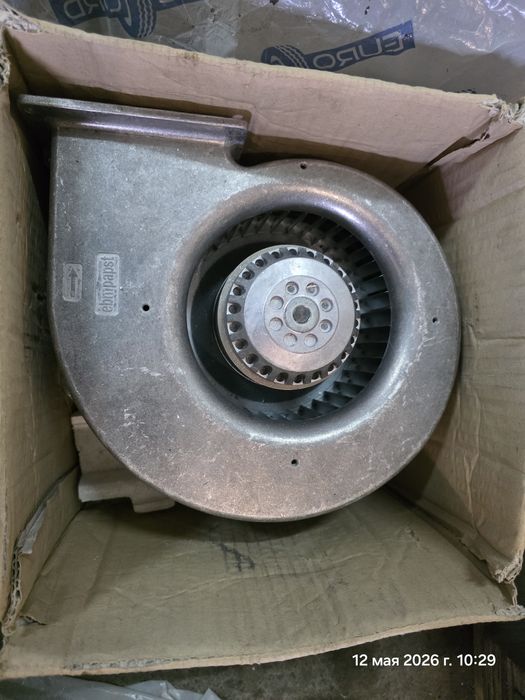 Радиальный вентилятор ebmpapst G2E160-AY47-01 и ELMOTECH VFS-140-2E-A-2(Новые)

192W (Улитка)