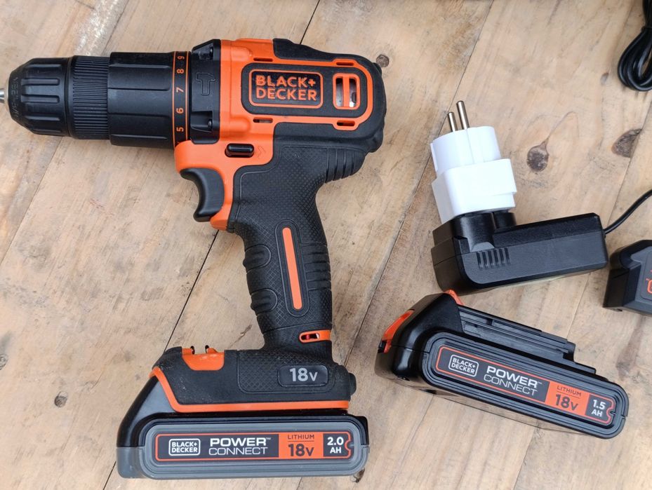Wkrętarka wiertarka Black Decker 18V z udarem 2 akumulatory ładowarka