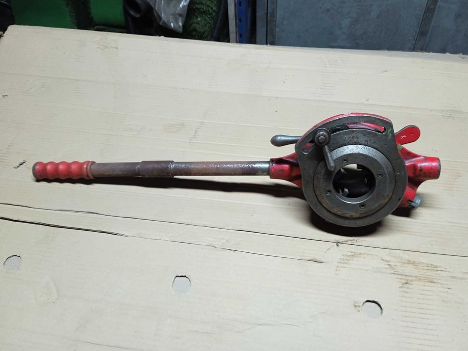 Máquina manual de abrir roscas