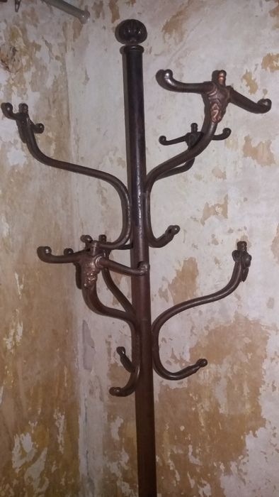 Антиквариат-вешалка коридорная, 1904 года изготовления