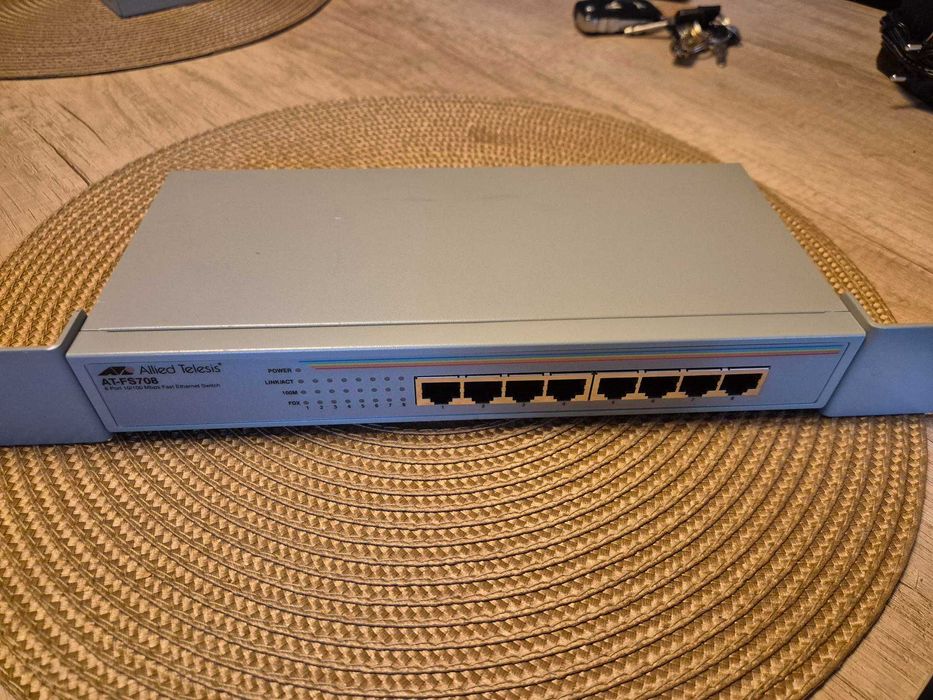 Switch Allied Telesis 8x10/100 Mbps AT-FS708LE