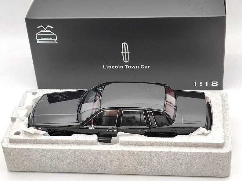 1993 Lincoln Towncar V8 Xiaoguang 1/18 [nowy]