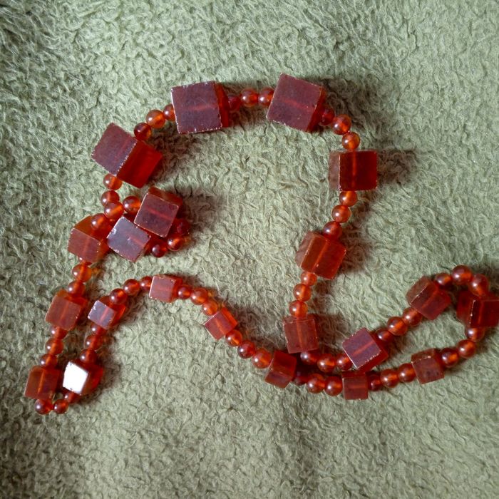 Редкое янтарные бусы