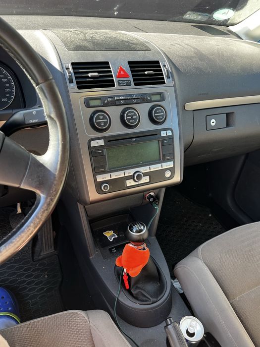 Vw Touran 2007 w ciaglym uzytkowaniu biksenon