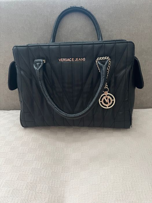 Elegancka Torebka Versace Jeans - Czarny Pikowany Design