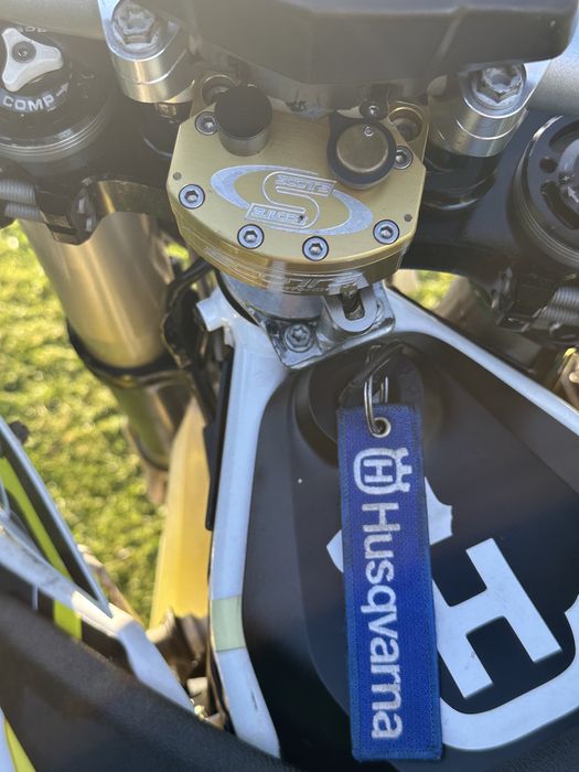 Husqvarna 701 enduro rally