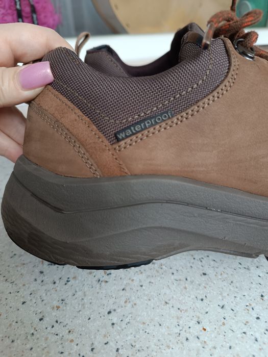 Туфлі, кросівки, черевики Clarks шкіряні Waterproof