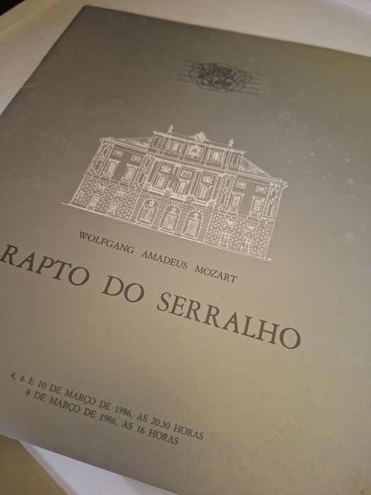 Libretos livros catálogos óperas no São Carlos
