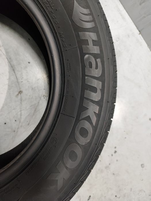 2 pneus semi novos Hankook 215/65R16 98H  Oferta dos Portes