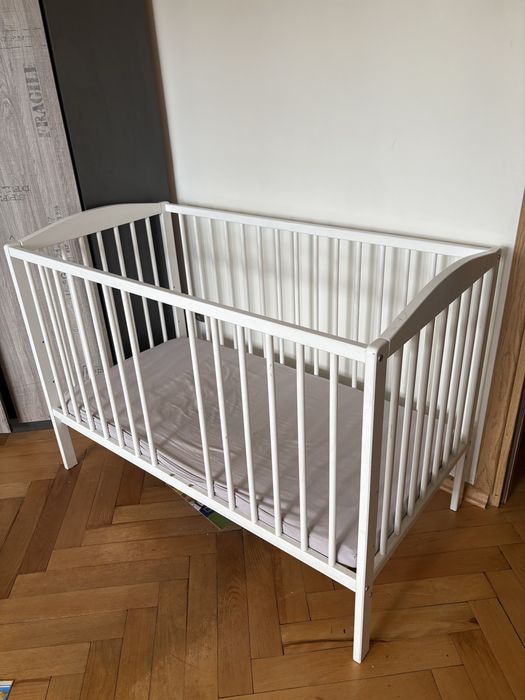 Łóżeczko niemowlęce z materacem 60x120