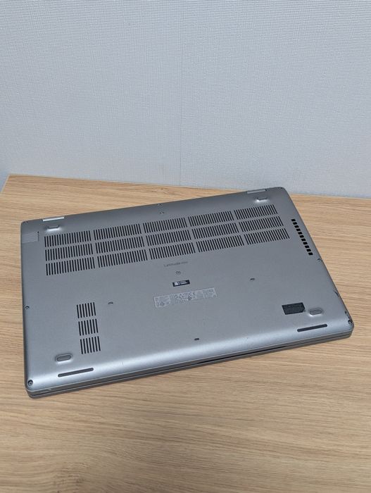 Dell latitude 5510/15,6 FHD IPS/i5 10310U/16GB/SSD512/UHD/подсветка