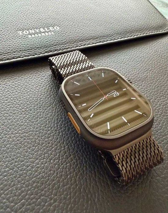 Apple Watch Ultra 3 Black Milanese Loop