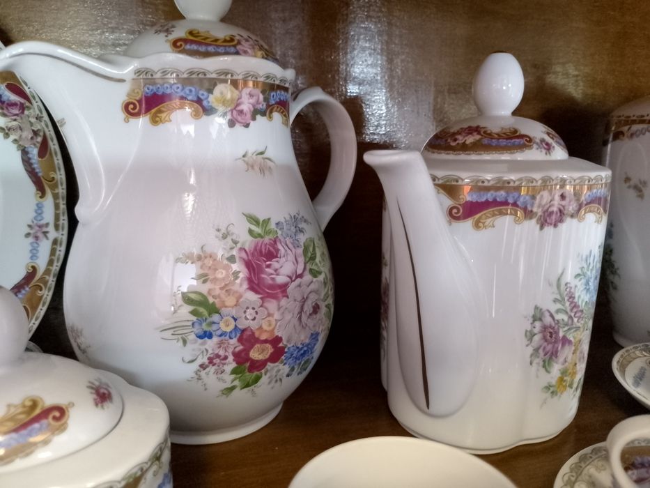 Varias peças Limoges e Vizavi Tudo Novo