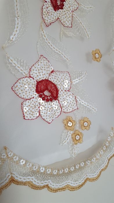 Blusa Flores Lantejoulas NOVA Tam L - 40/42