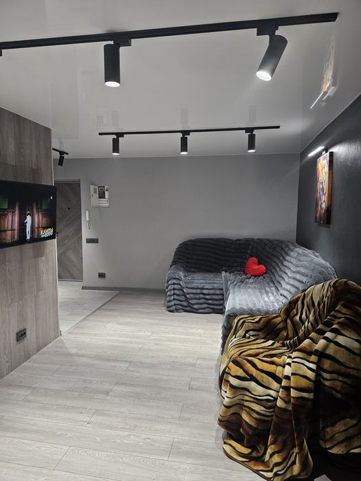 СДАМлюксовую 2ку в центре города  посуточно,почасово