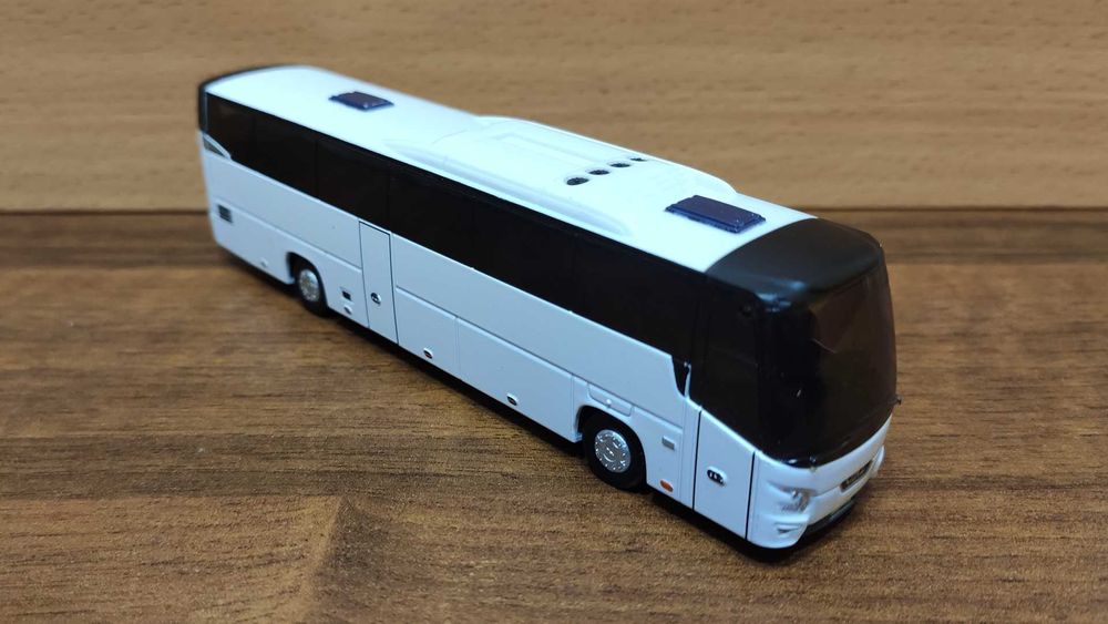 Model autobusu: VDL Futura - biała [Holland Oto] - za 145 zł