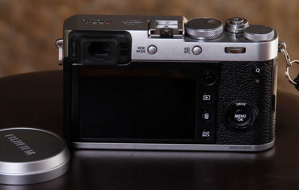 FUJIFILM X-100f LENTE 23mm F:2