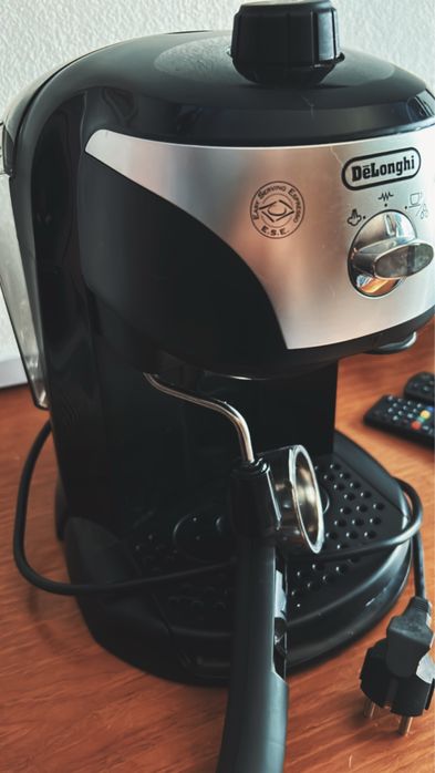 Maquina de cafe manual DELONGHI
