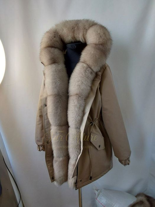 Жіноча зимова бежева парка з натуральним хутром песця. 42-60 рр