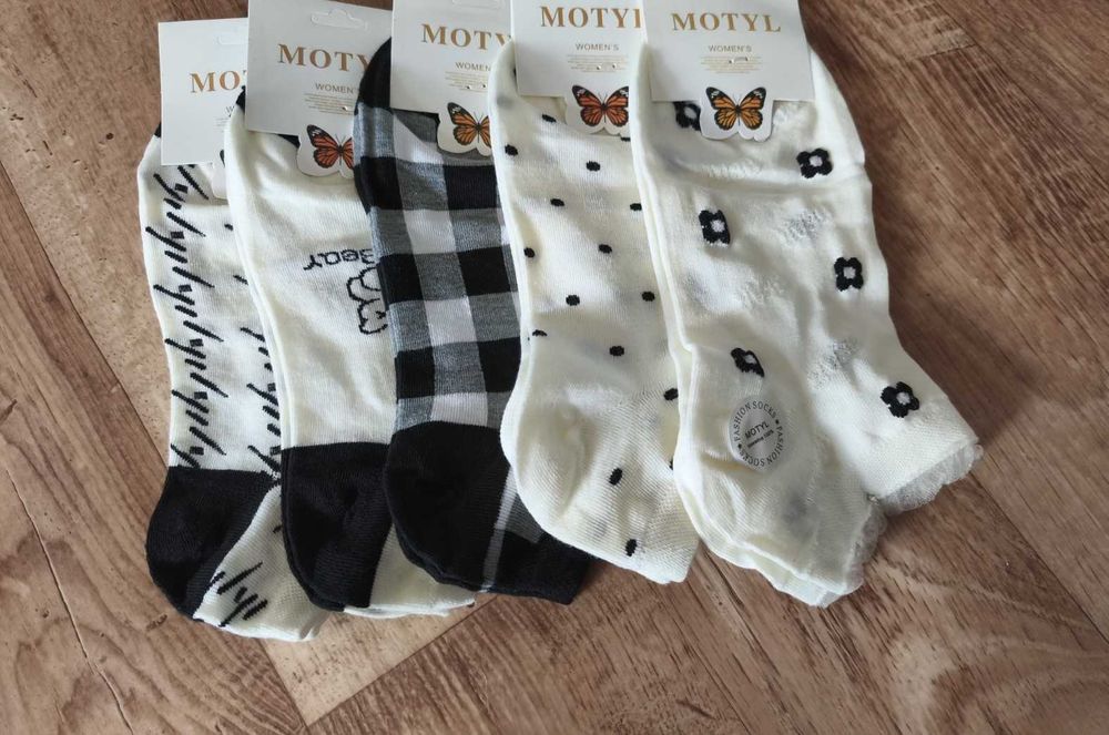Nowe damskie modne stopki skarpetki komplet 35-38 wzorki
