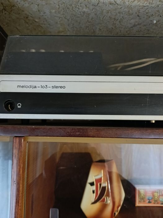 Продам проигрыватель