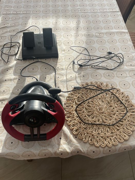 Kierownica do PC / konsoli – bardzo dobry stan