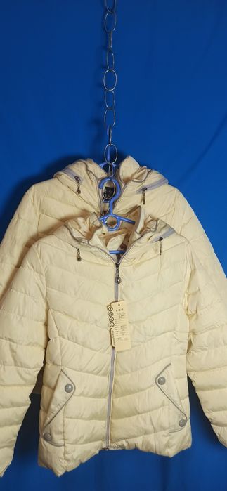 Куртки нові демісезонні підліткові для дівчини в 2х розмірах XXL, 3XL