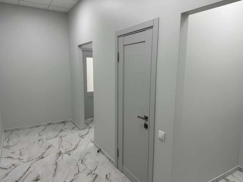 БЦ «КУТ» терміновий продаж з ремонтом!