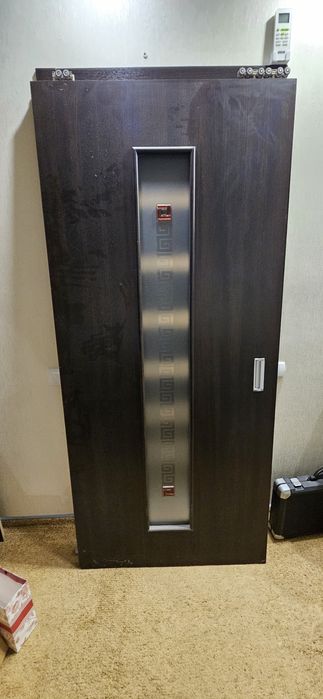 Продам дверь межкомнатную 200×90