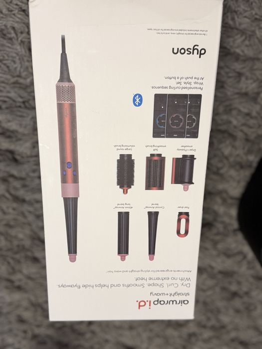 Dyson  airwrap i.d