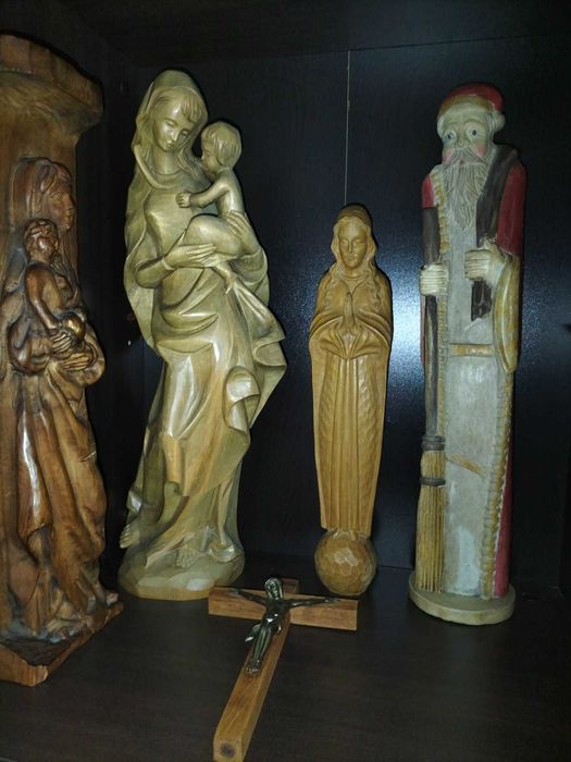 продаю деревянные статуэтки очень качественные ручная работа